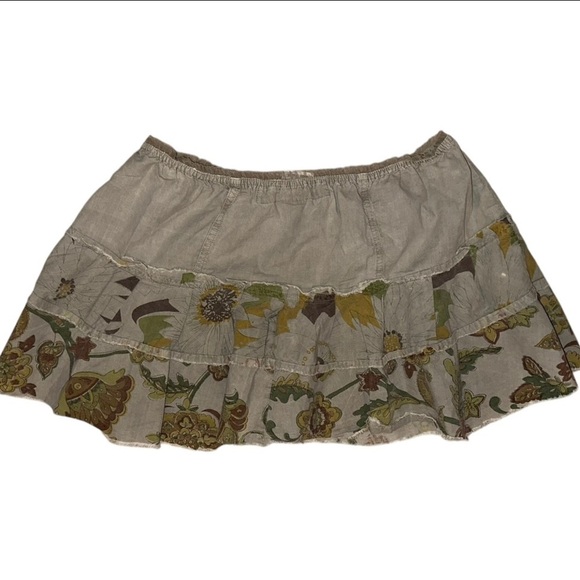 Z. Cavaricci Dresses & Skirts - Vintage Y2K 2000’s Micro Mini Skirt Olive Green Floral ~ Z. Cavaricci ~ Size L